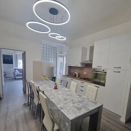 Fracco's House S. Marinella Fronte Mare 36' Di Treno Da Roma